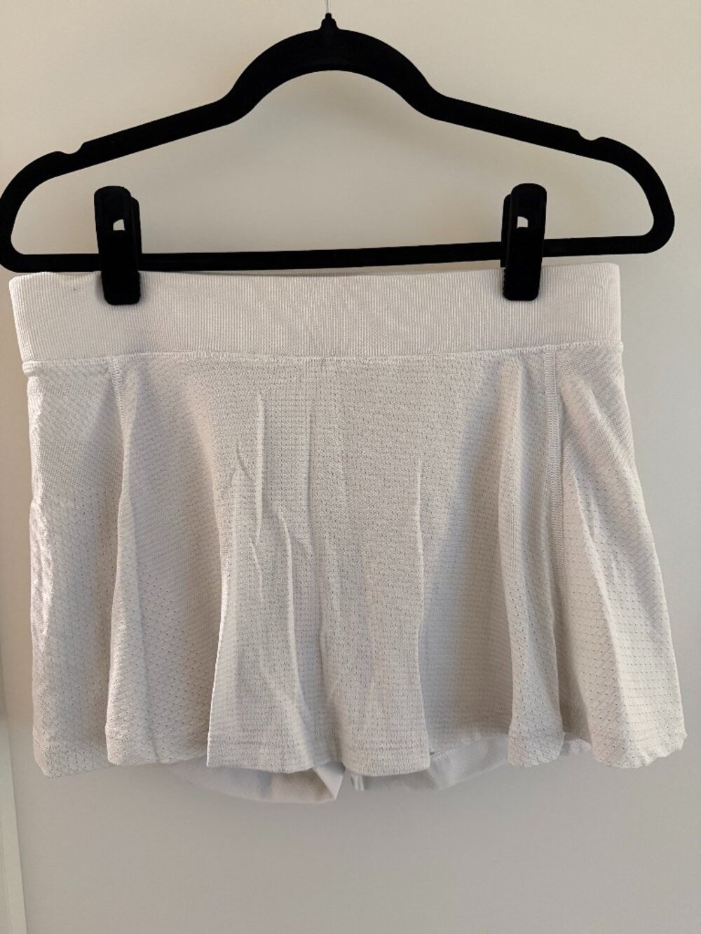 Lululemon Court Rival Skirt — Size 10, White